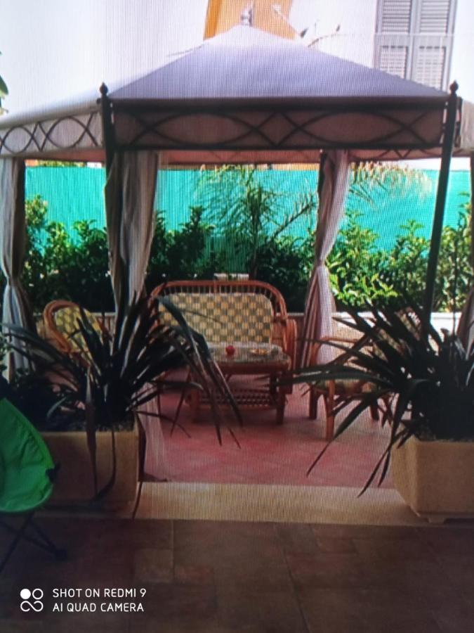 Bed and Breakfast Casa Felice Ліката Екстер'єр фото